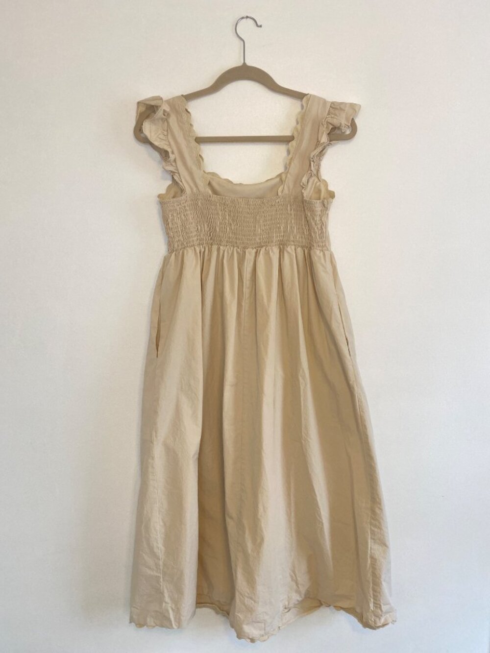 Listicle Beige Scalloped Ruffle Sleeve Cotton Maternity Midi Dress Size M - Picture 7 of 10
